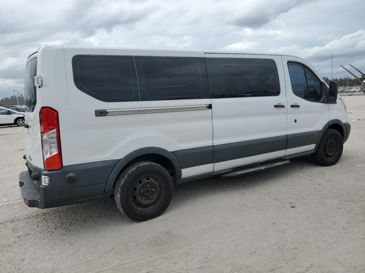 VIN 1FBZX2YM8GKA45678 2016 FORD TRANSIT no.3