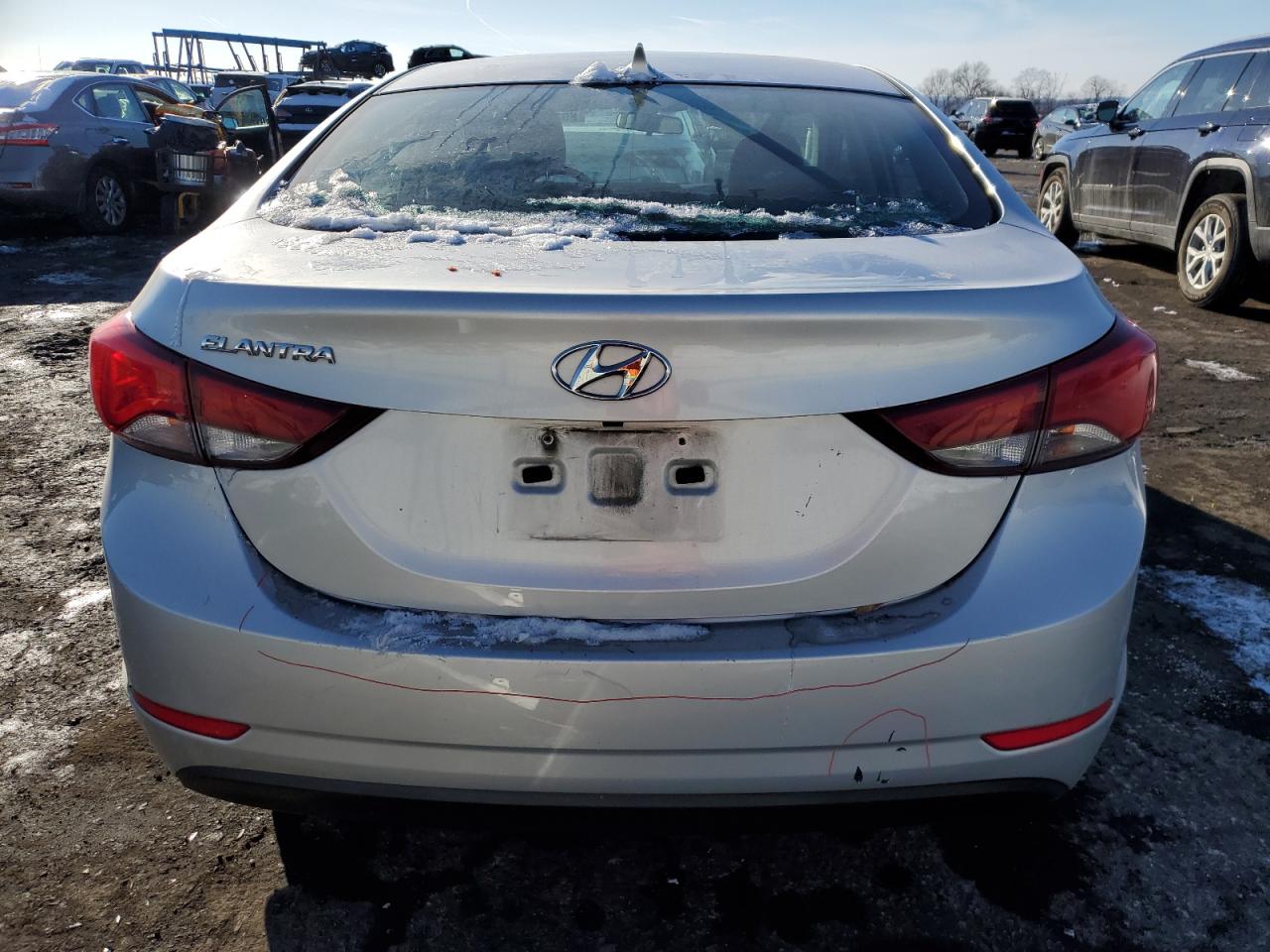 2015 Hyundai Elantra - Image 6