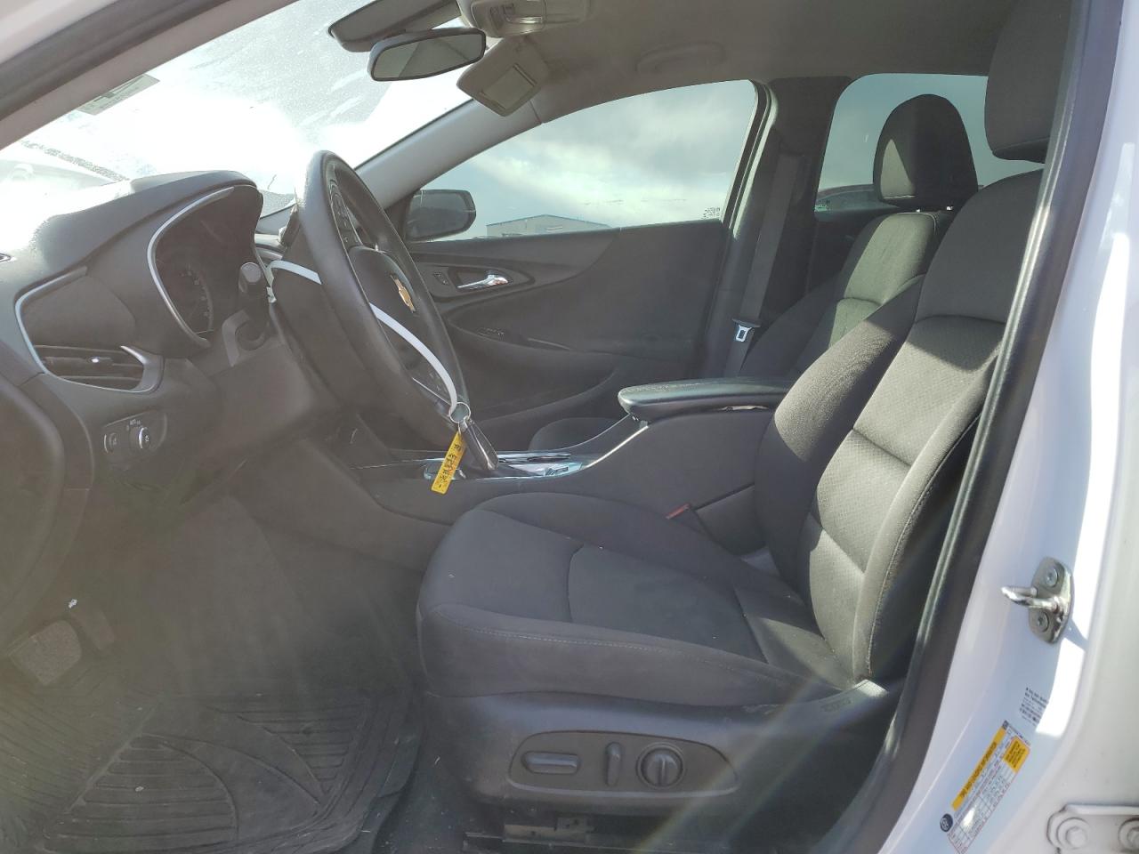 2022 Chevrolet Malibu - Image 7