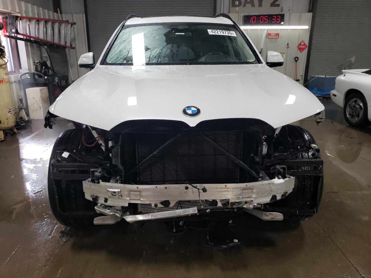 2021 BMW X7 - Image 5