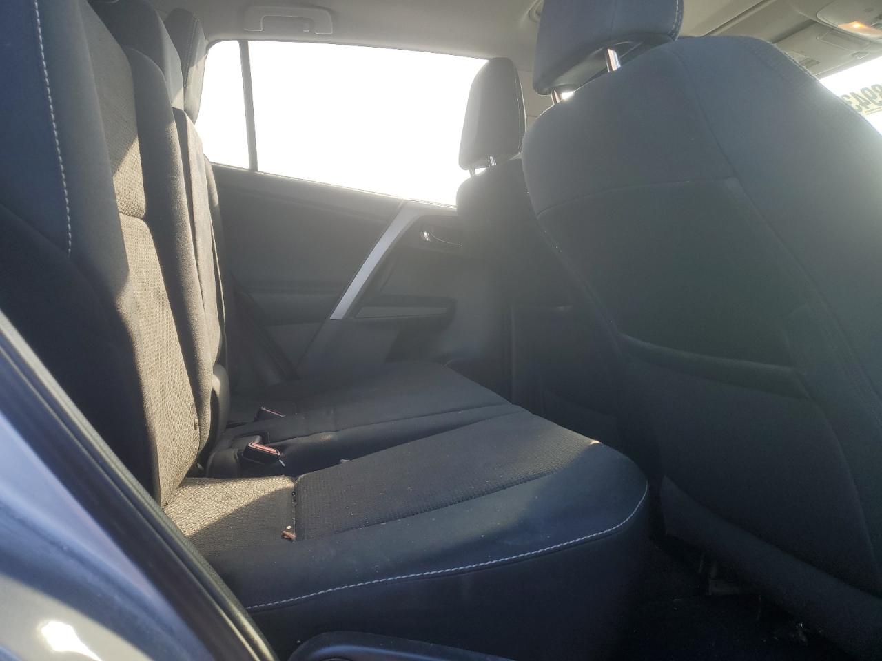 2016 Toyota RAV 4 - Image 11