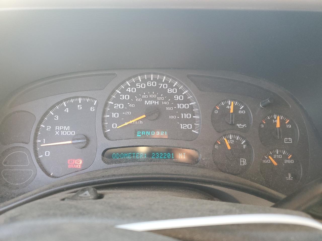 2003 GMC Sierra - Image 9
