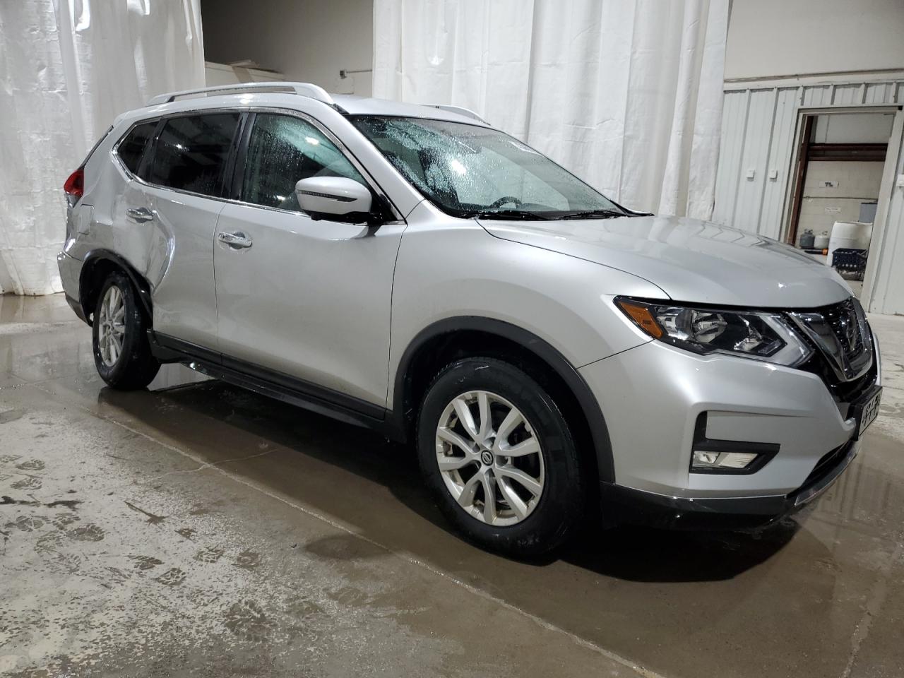 2018 Nissan Rogue - Image 4