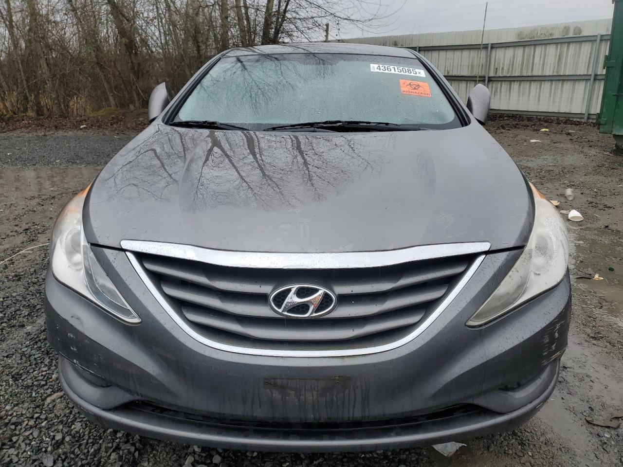 2011 Hyundai Sonata - Image 5