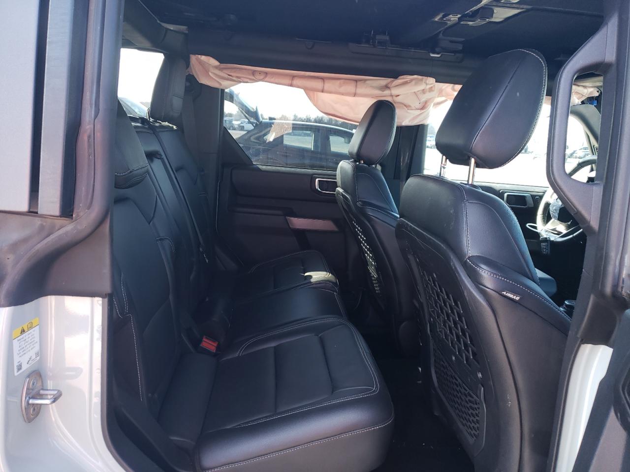 2021 Ford Bronco - Image 12