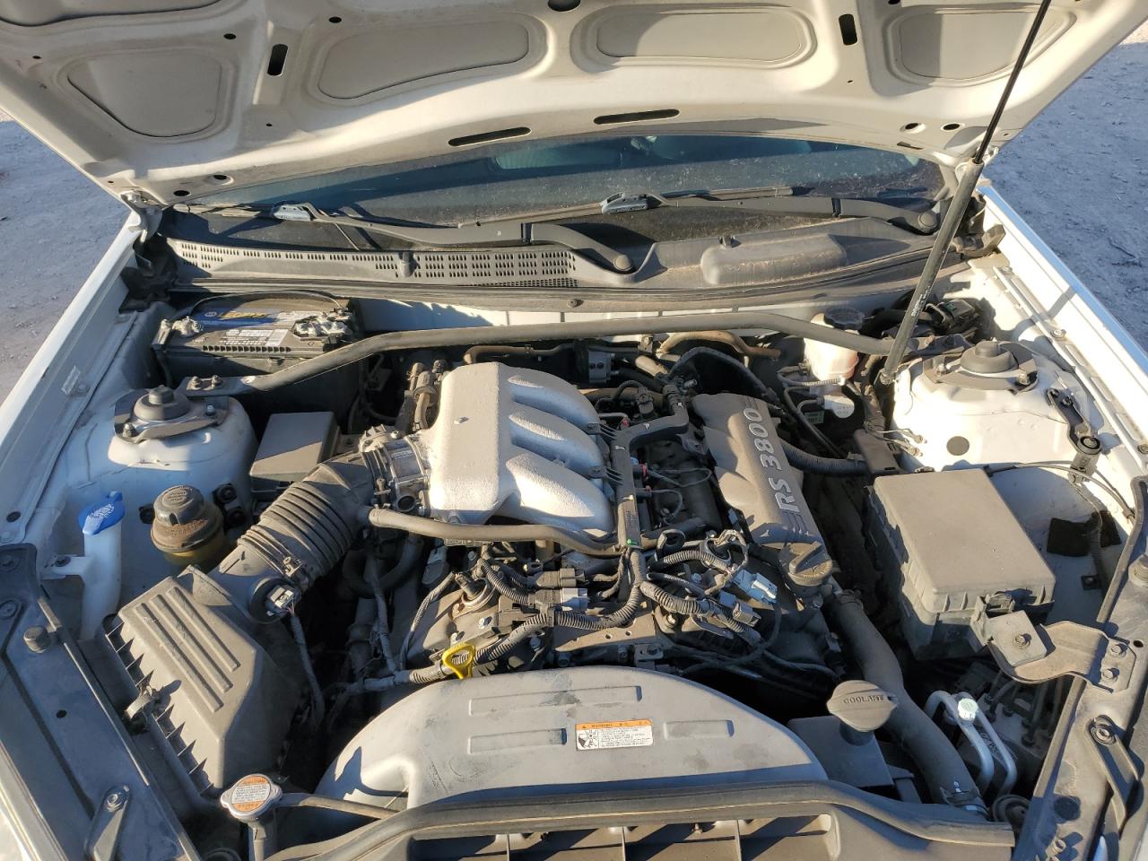2011 Hyundai Genesis - Image 11