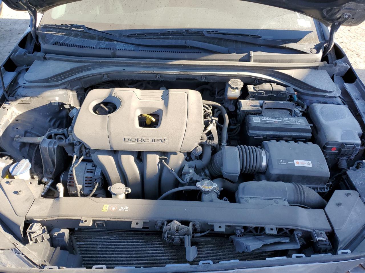 2019 Hyundai Elantra - Image 13
