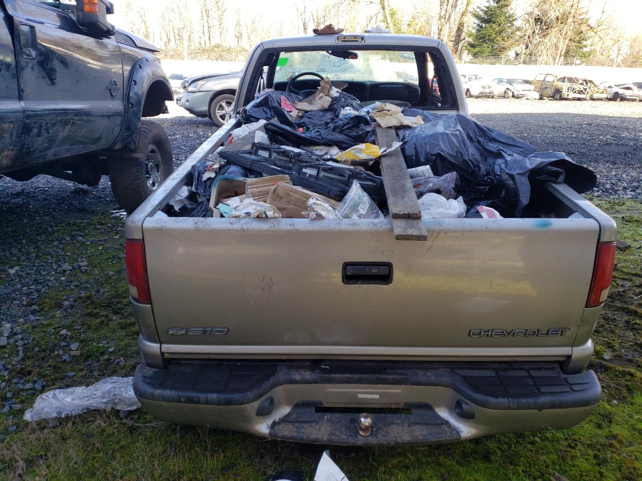 2002 Chevrolet S-10 Pickup - Image 6