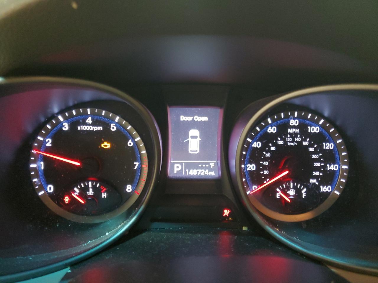 2014 Hyundai Santa Fe - Image 9