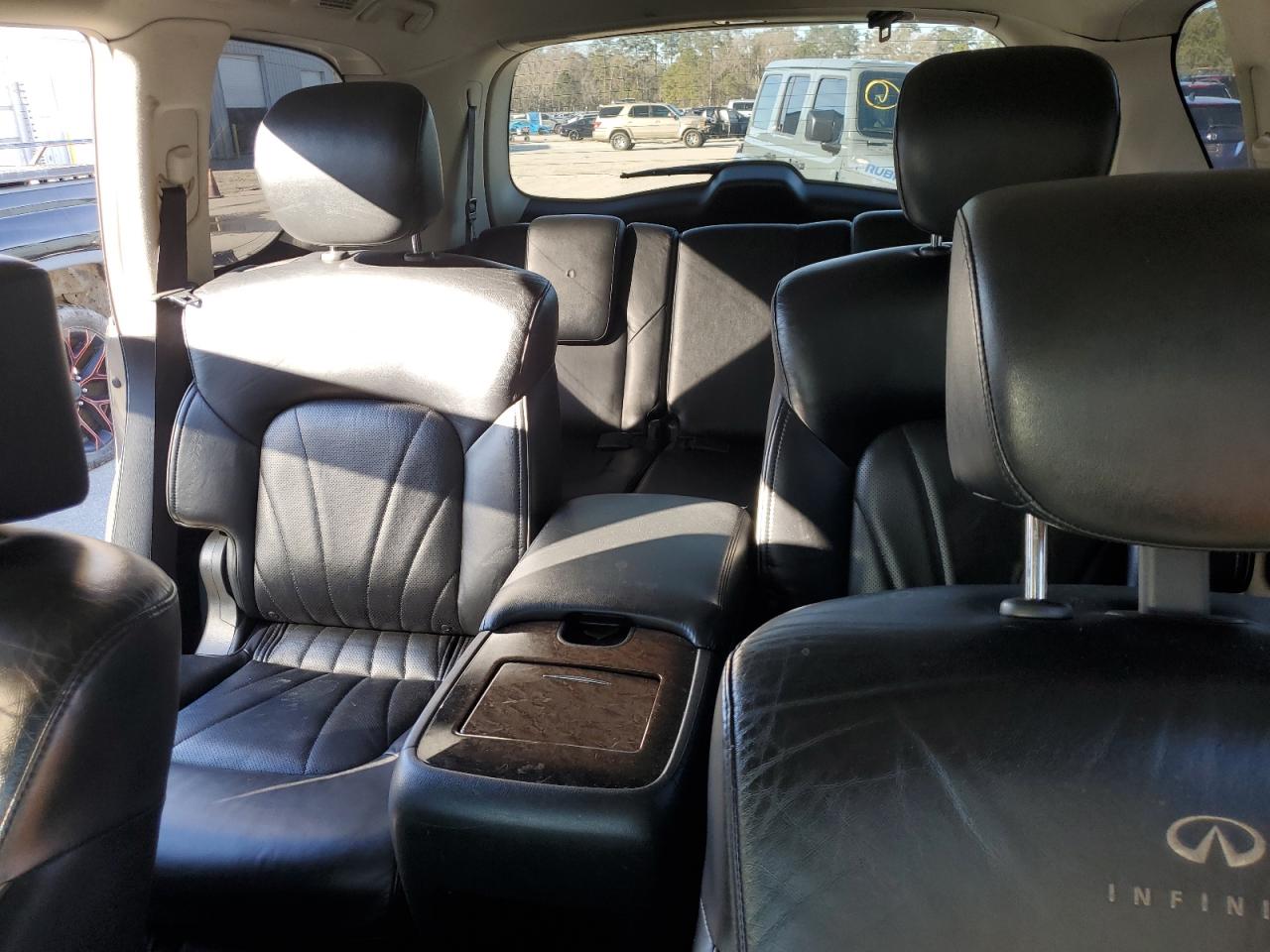 2011 Infiniti QX56 - Image 10