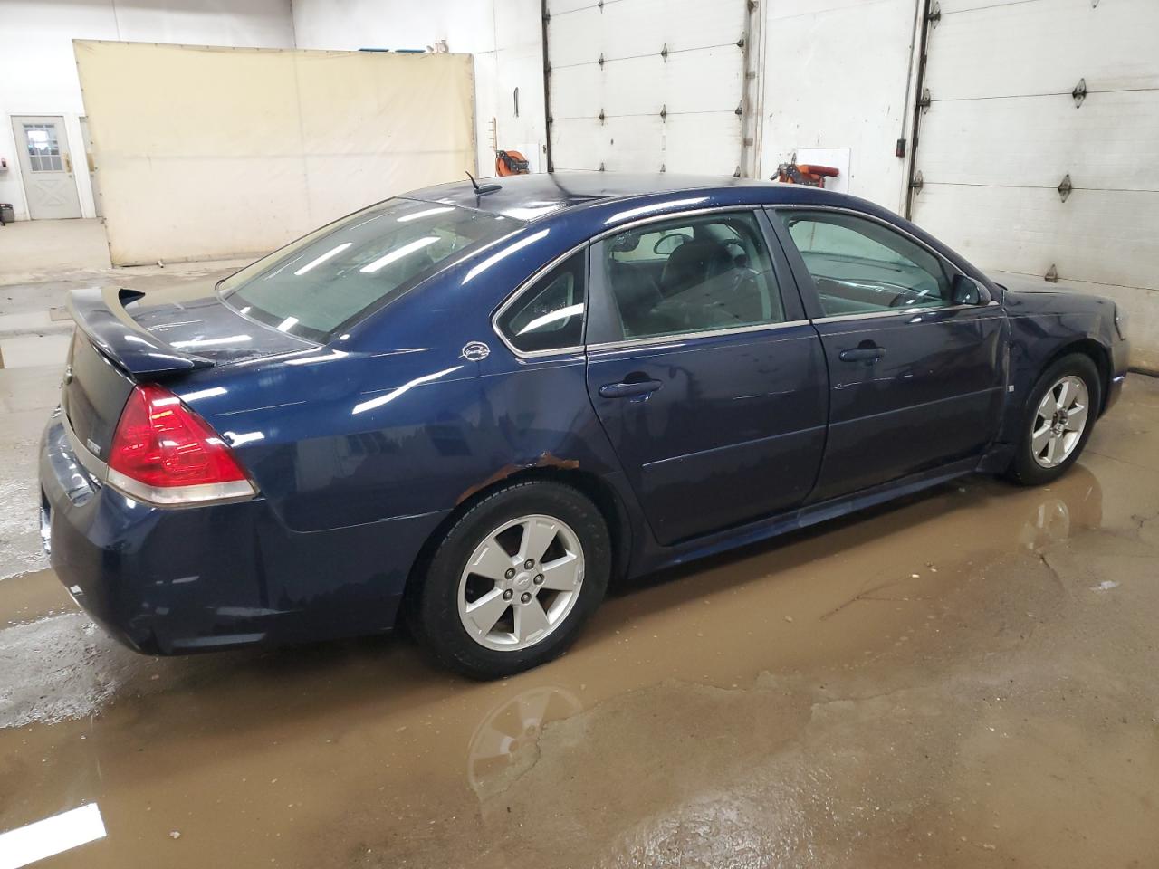 2009 Chevrolet Impala - Image 3