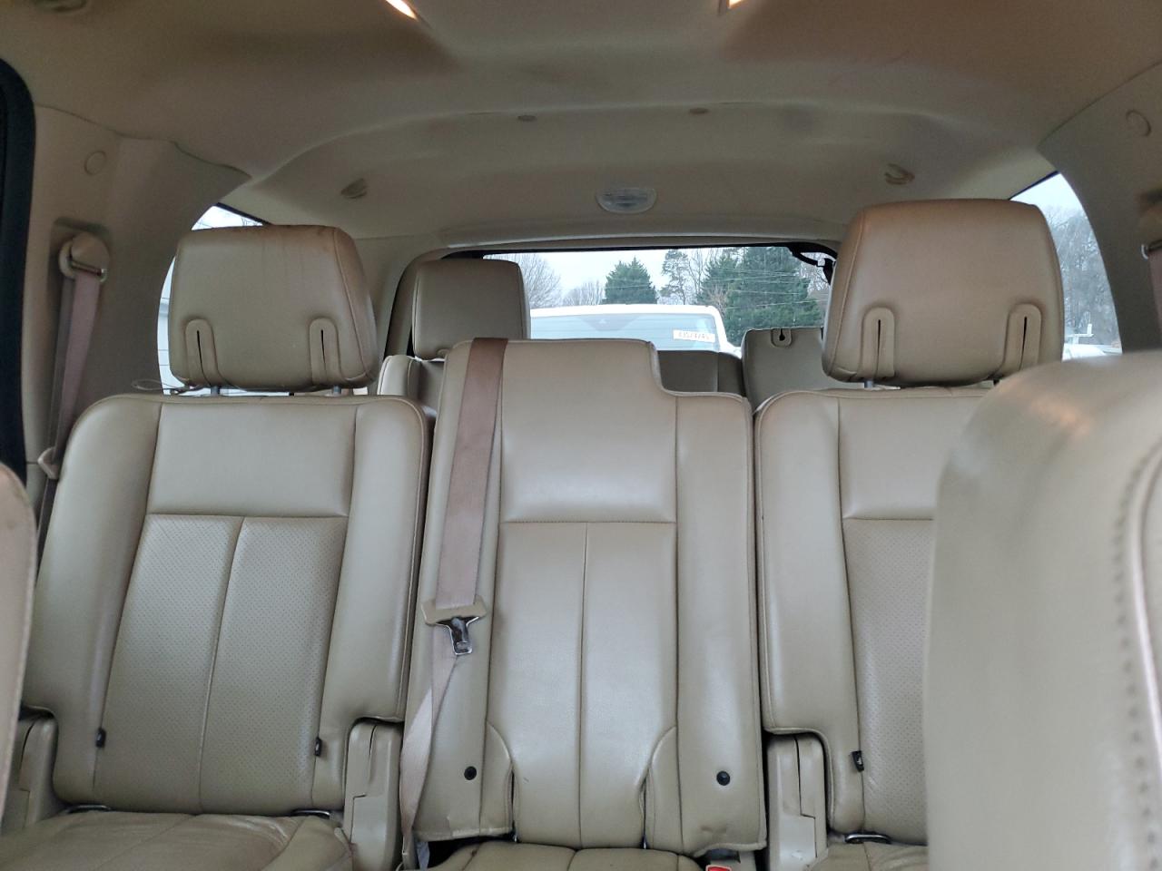 2010 Ford Expedition - Image 10