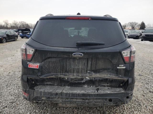  FORD ESCAPE 2017 Czarny