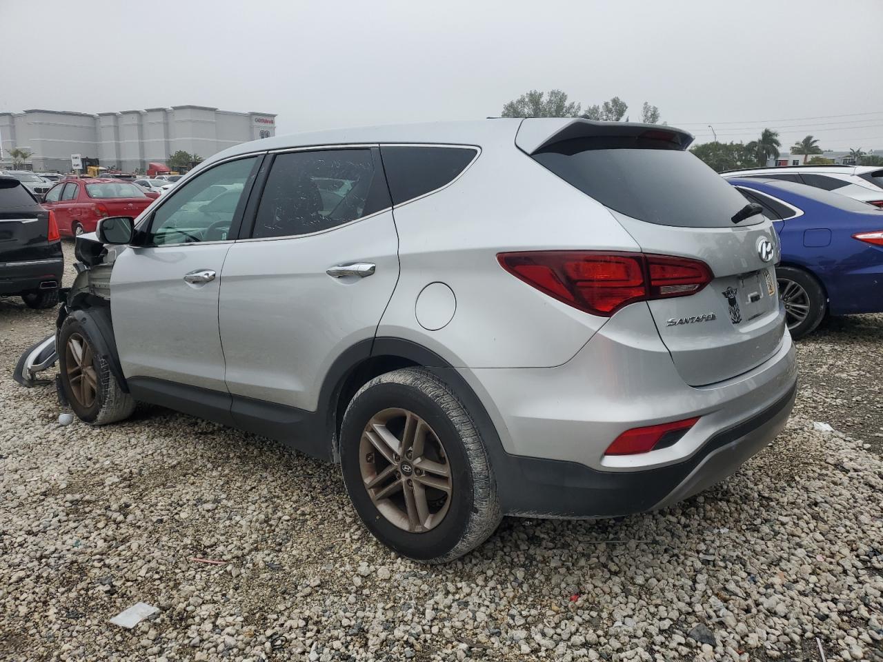 2018 Hyundai Santa Fe - Image 2