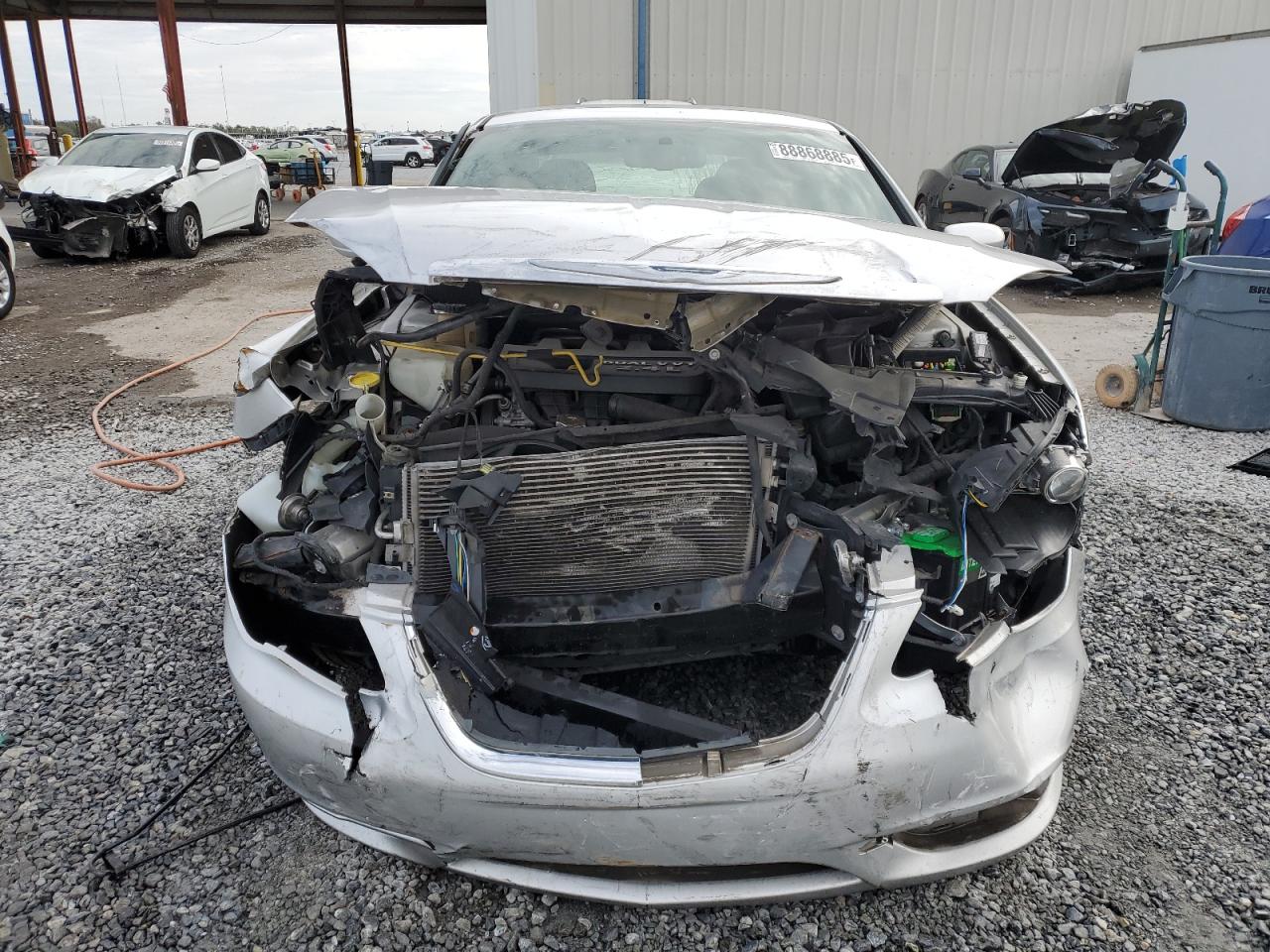2012 Chrysler 200 - Image 5