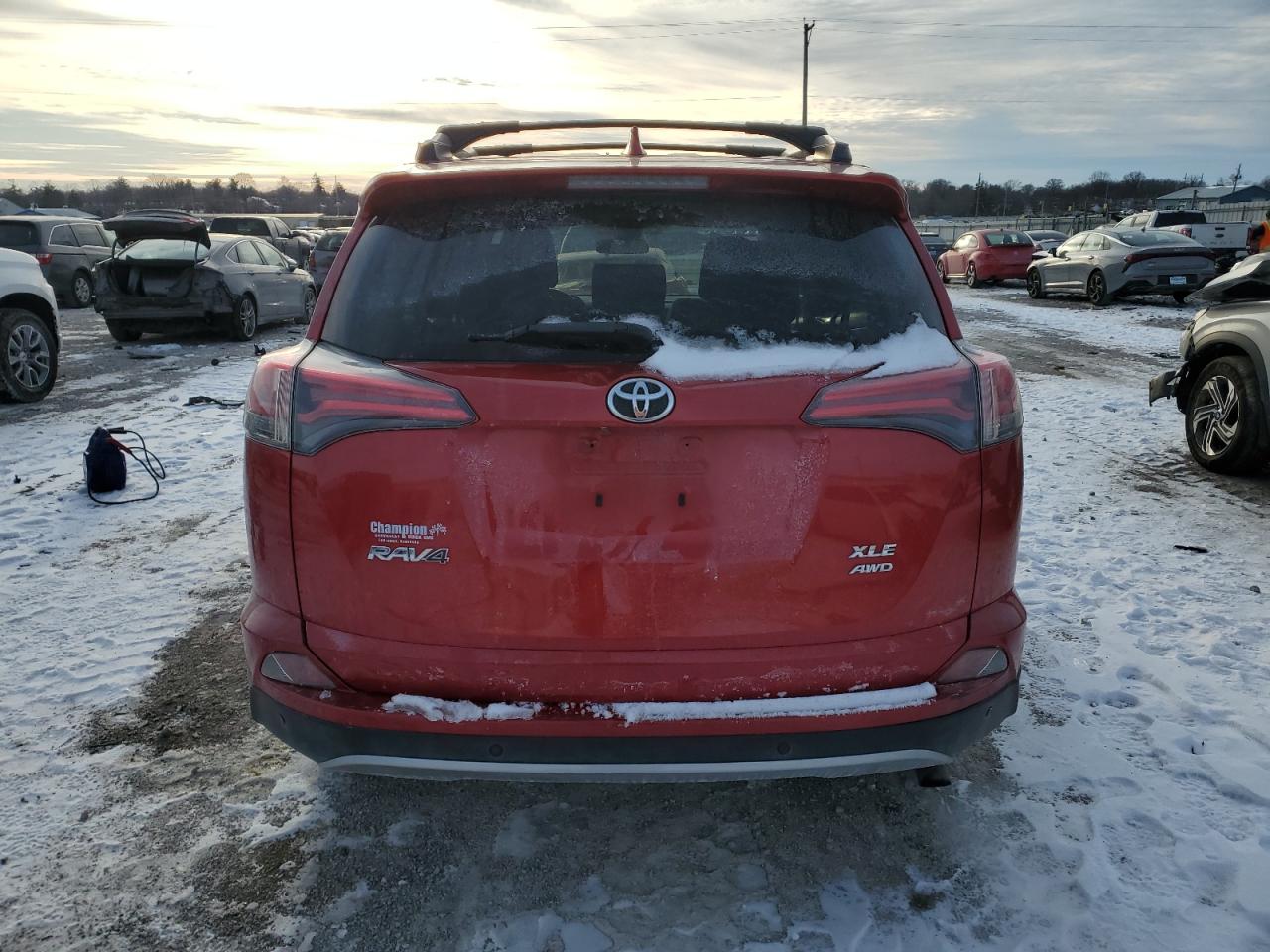 2017 Toyota RAV 4 - Image 6