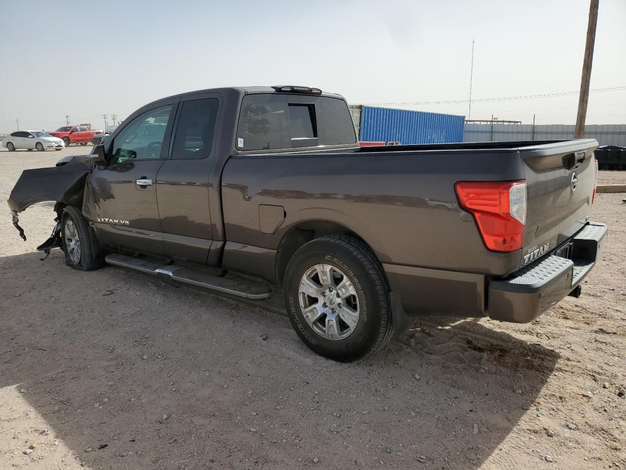 2018 Nissan Titan - Image 2