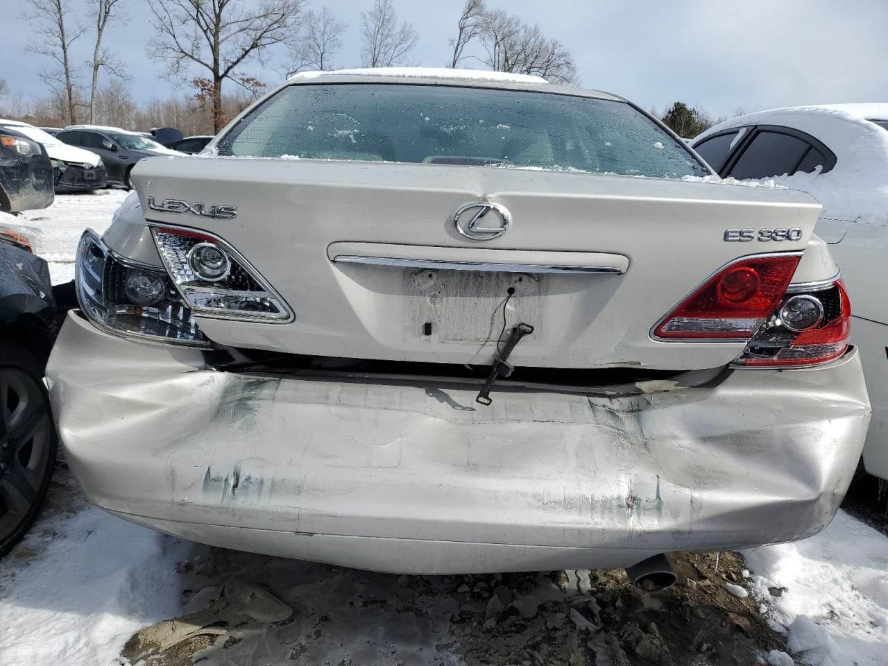 2005 Lexus ES - Image 6