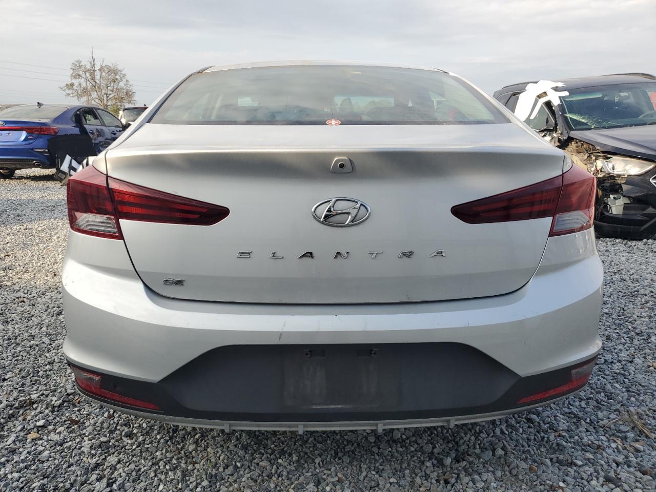 2020 Hyundai Elantra - Image 6