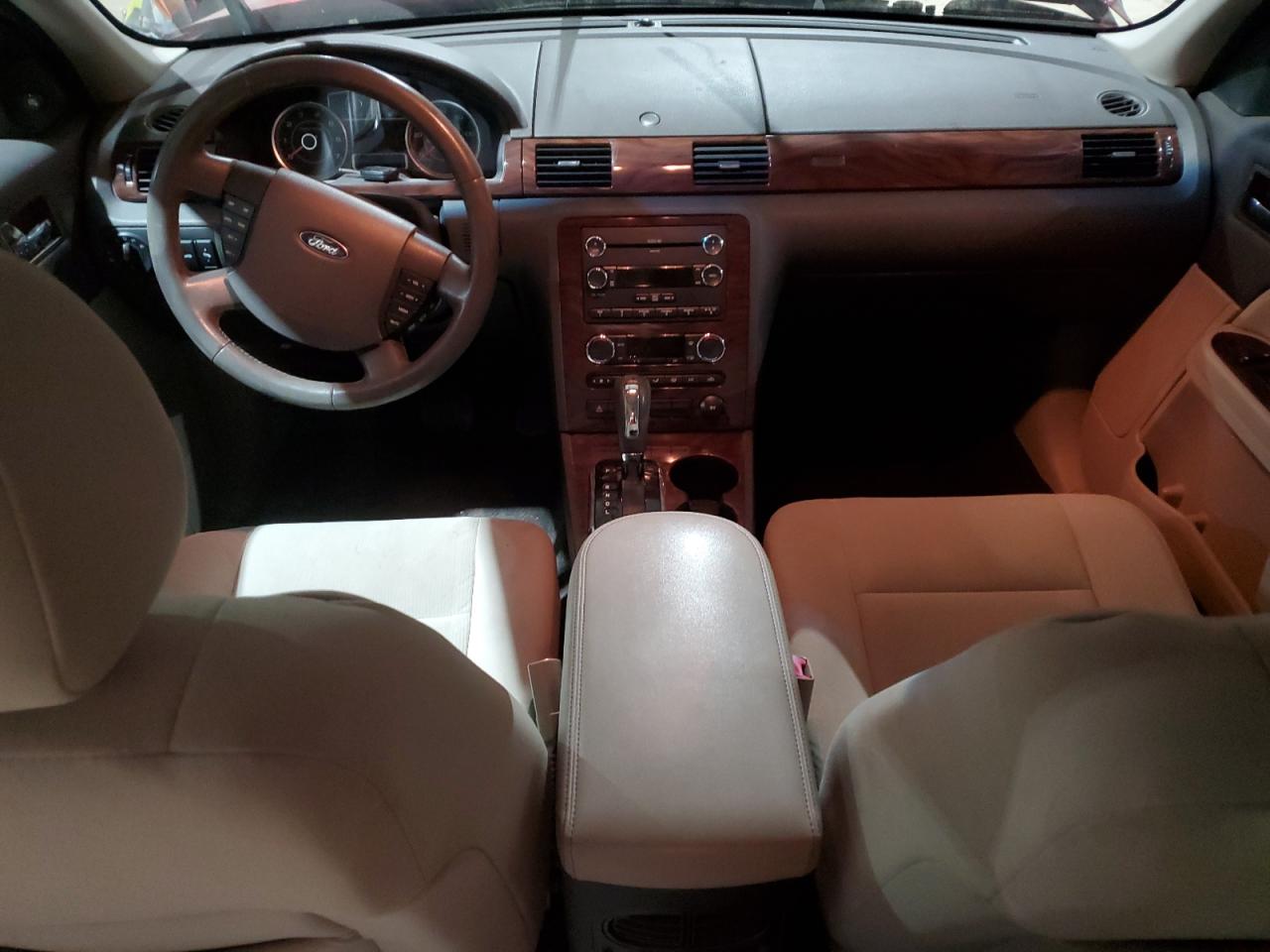 2009 Ford Taurus - Image 8