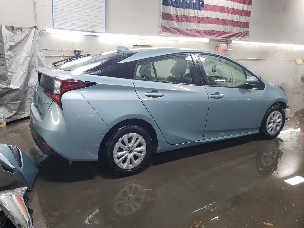 2020 Toyota Prius - Image 3