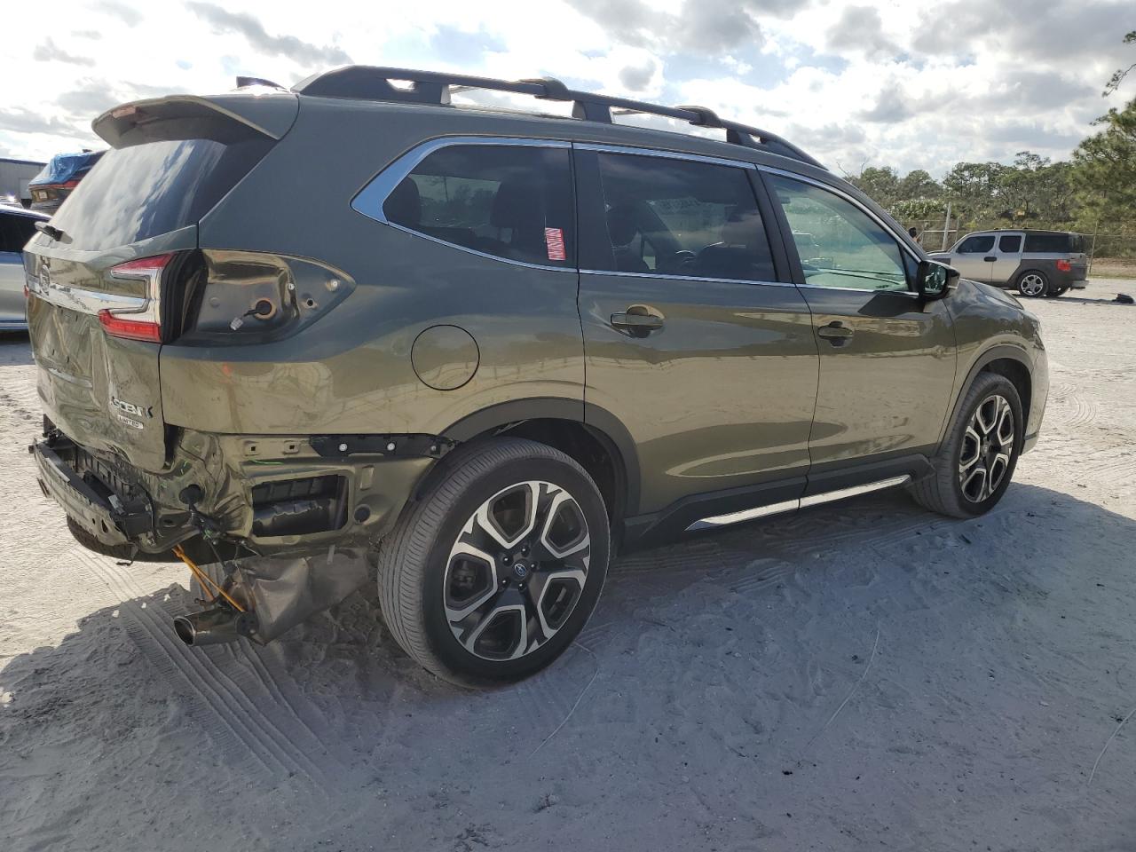 2024 Subaru Ascent - Image 3