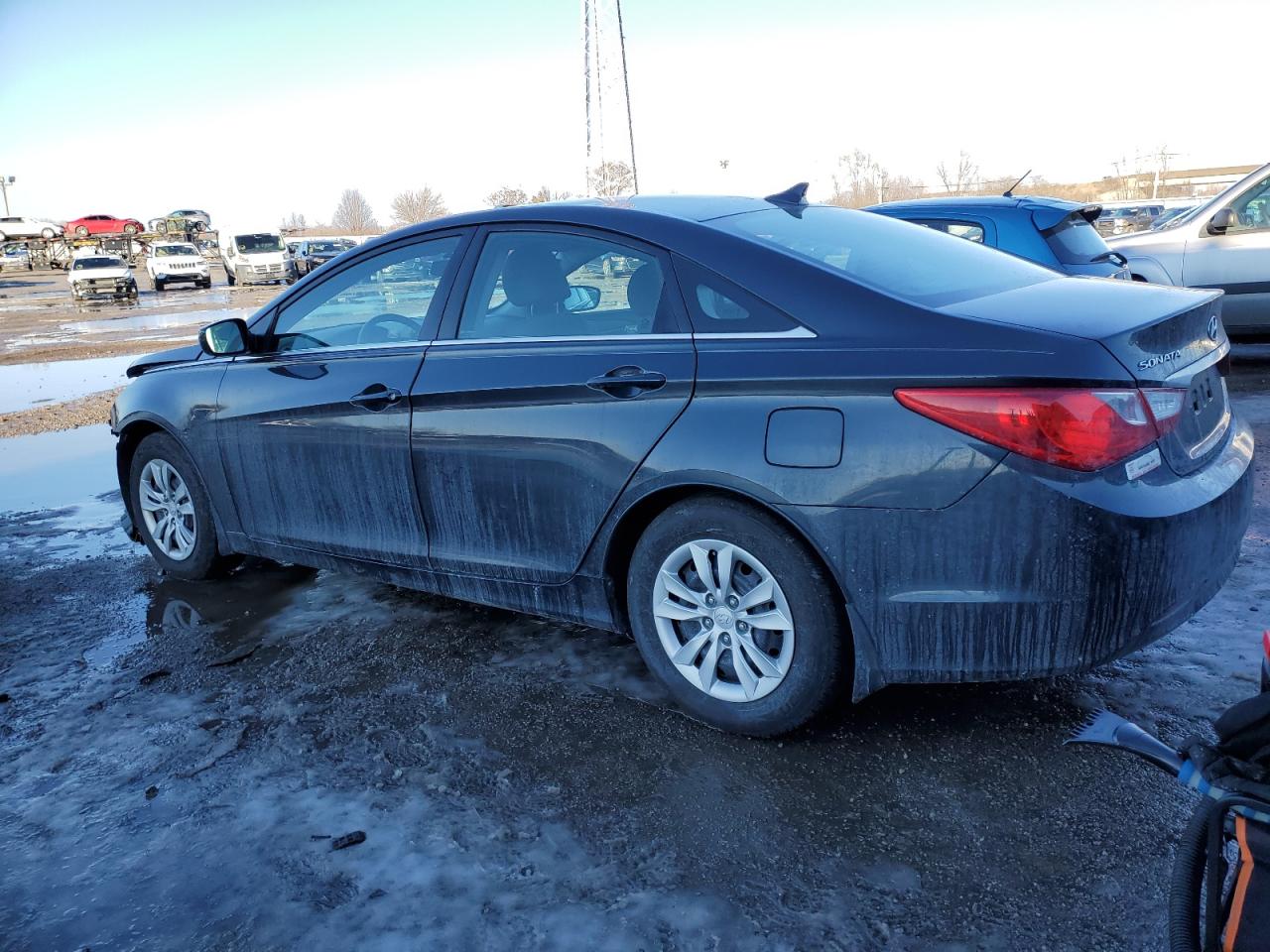 2011 Hyundai Sonata - Image 2