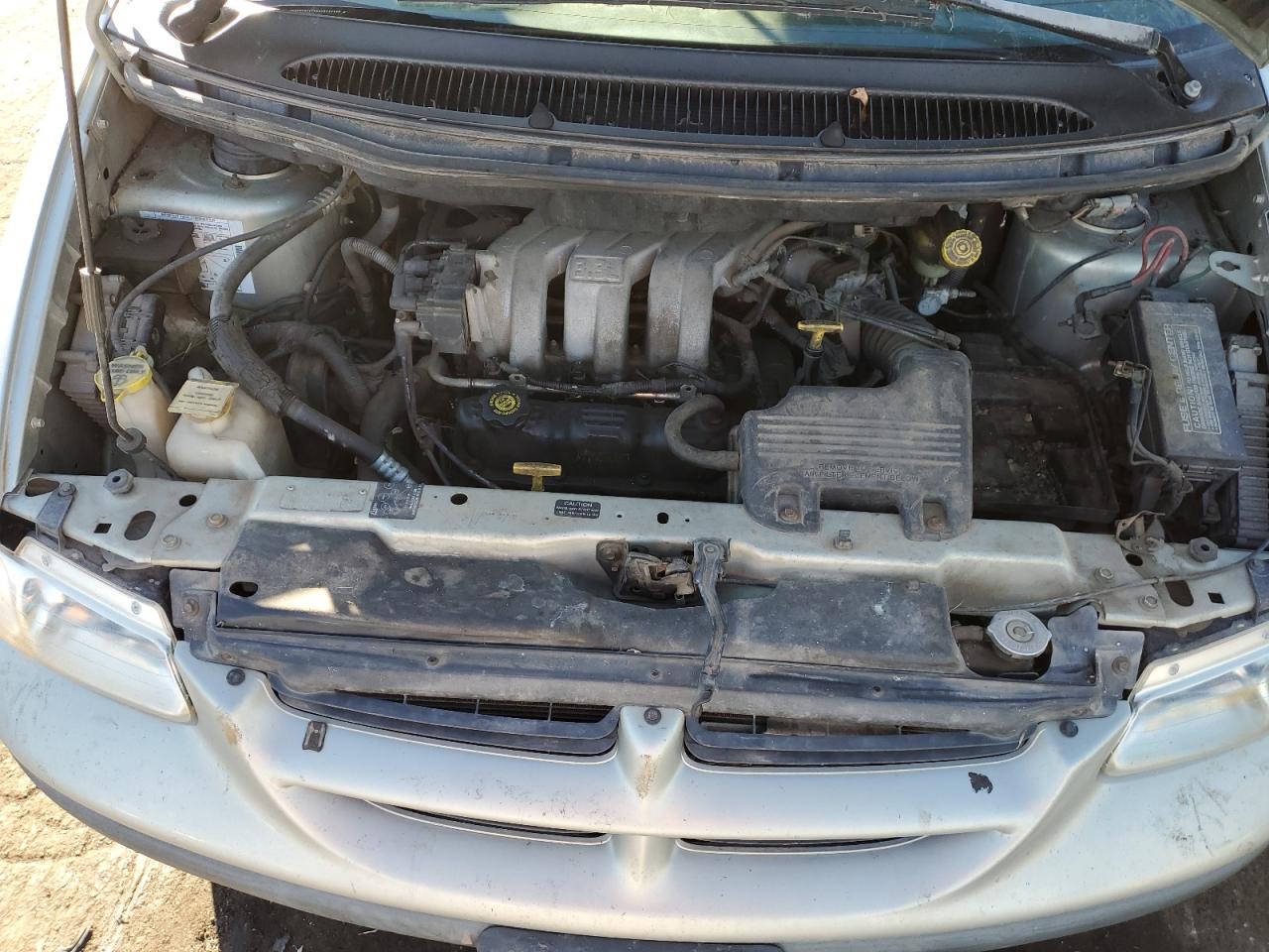 1999 Dodge Grand Caravan Se VIN: 1B4GP44G8XB816555 Lot: 87930185