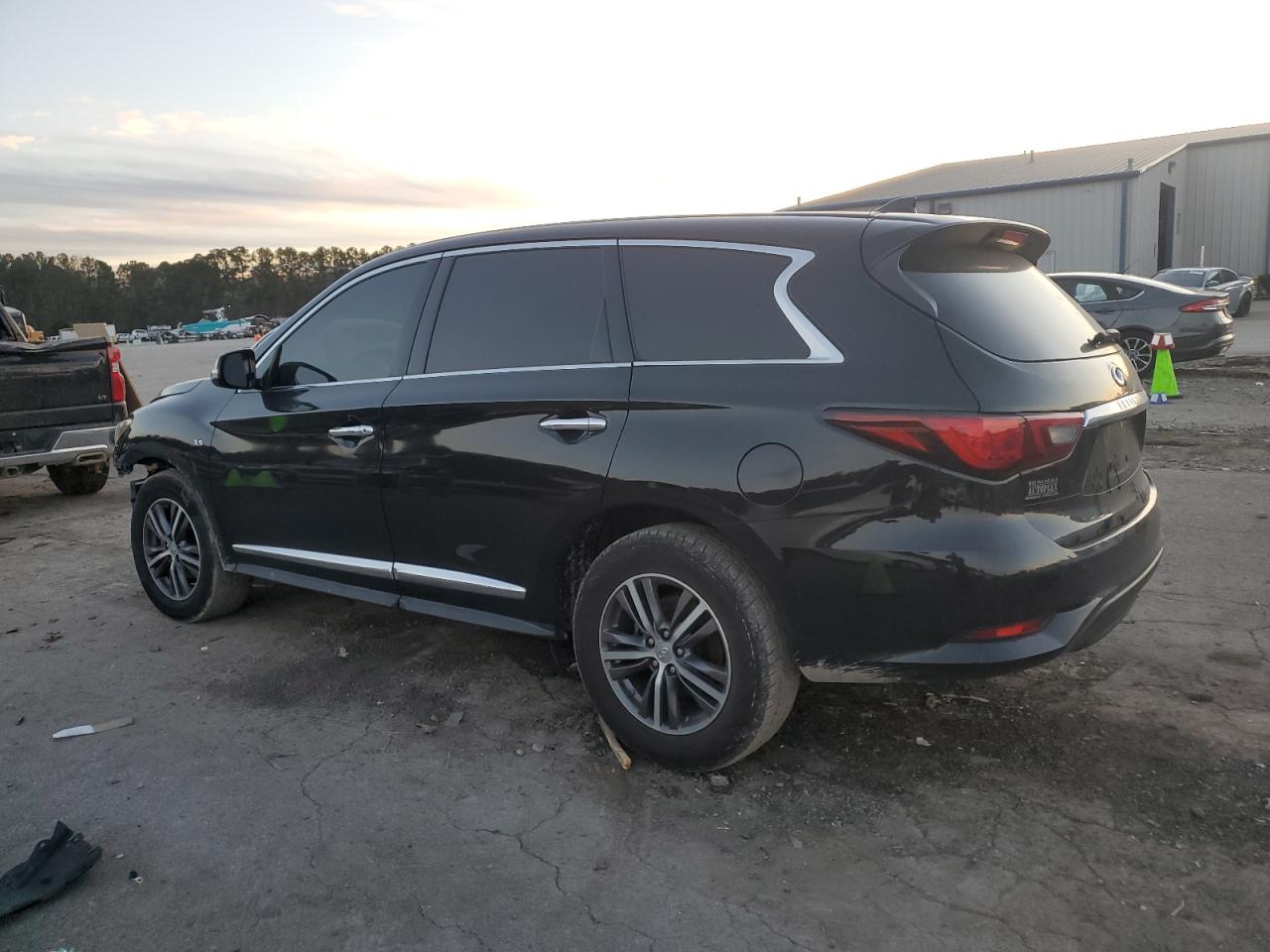2018 Infiniti QX60 - Image 2