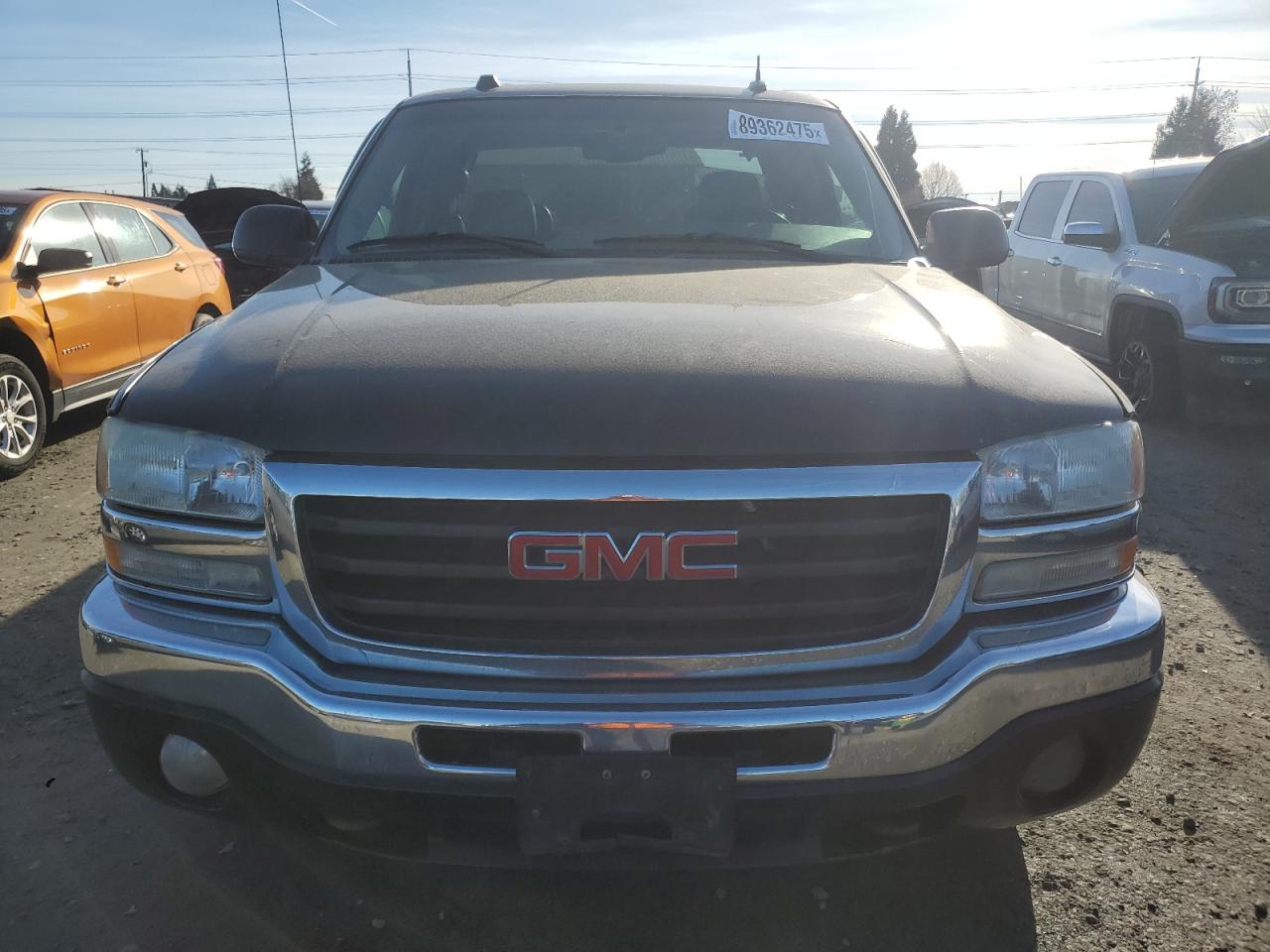 2004 GMC Sierra - Image 5