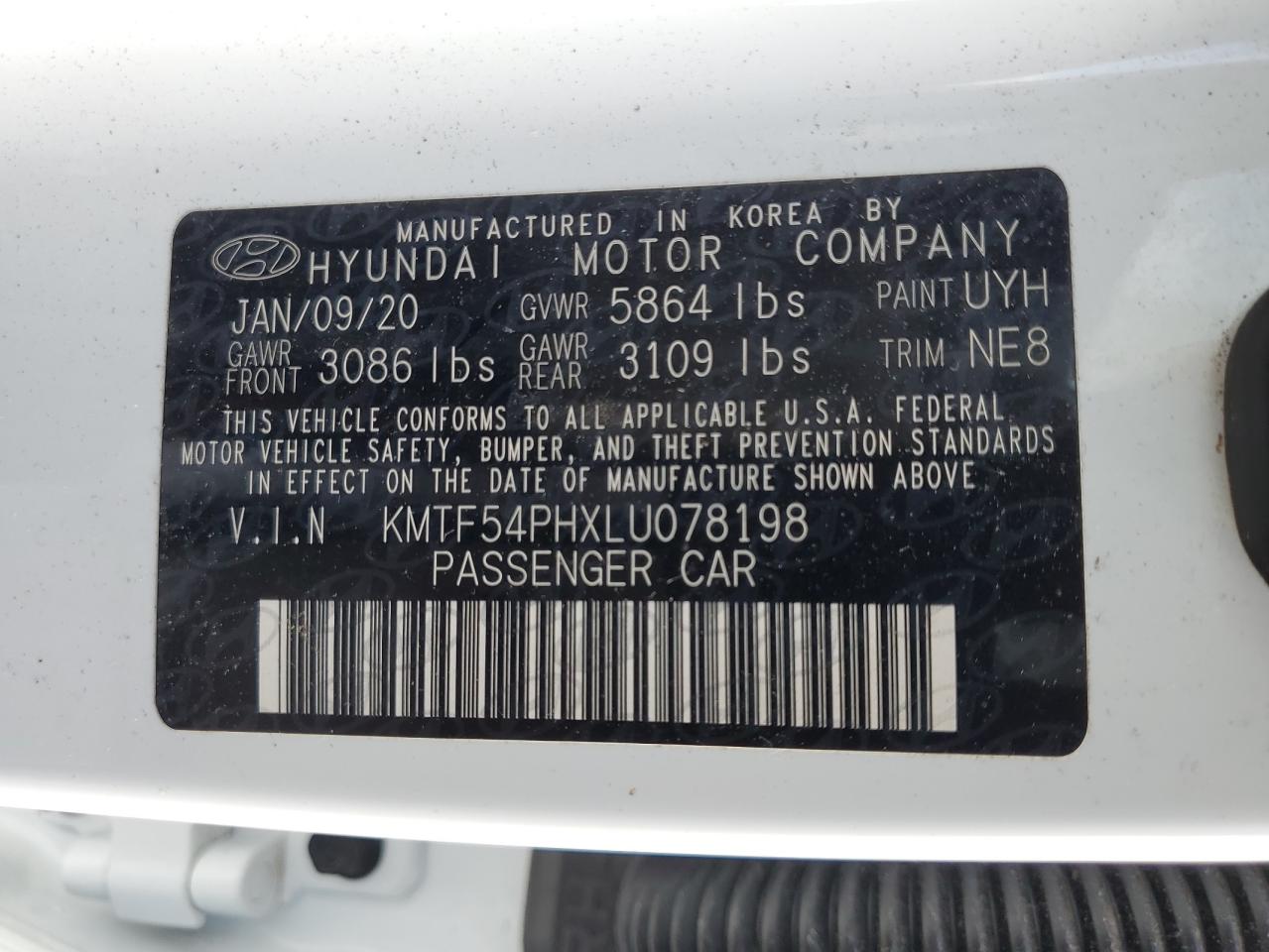 2020 Genesis G90 - Image 12