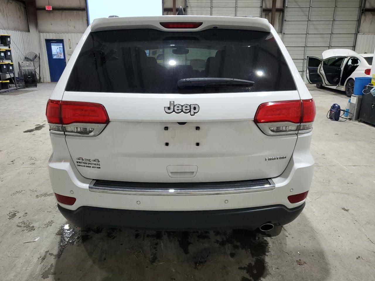 2018 Jeep Grand Cherokee - Image 6