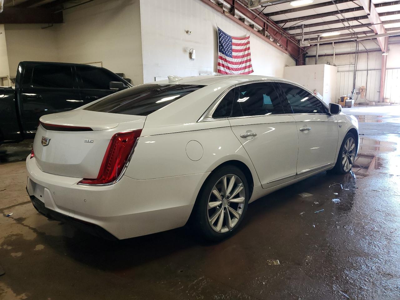 2018 Cadillac XTS - Image 3