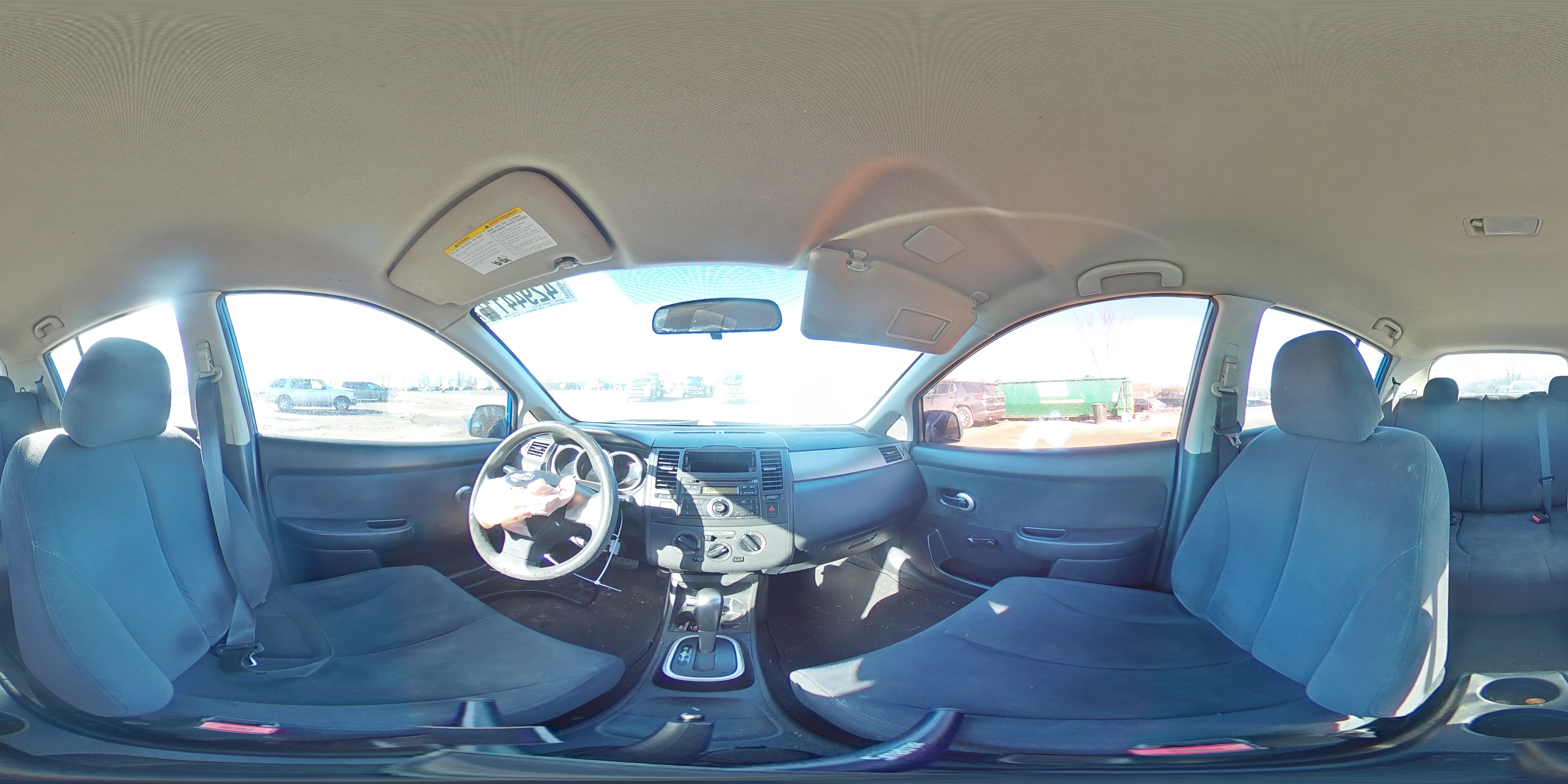 2009 Nissan Versa - Image 13