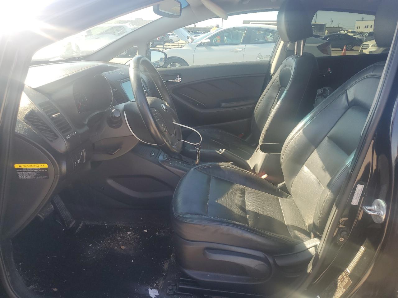 2016 Kia Forte - Image 7