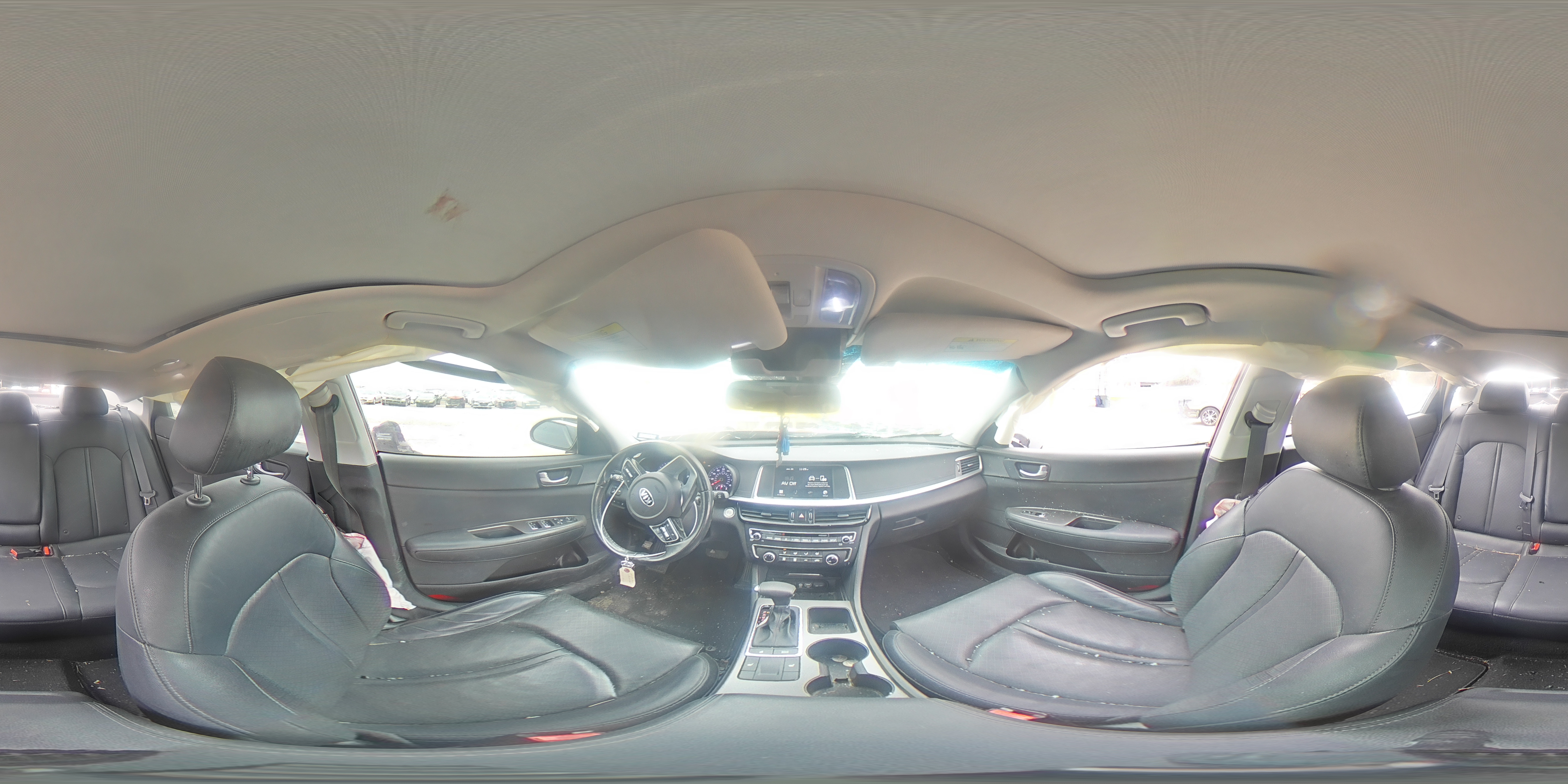 2020 Kia Optima - Image 13
