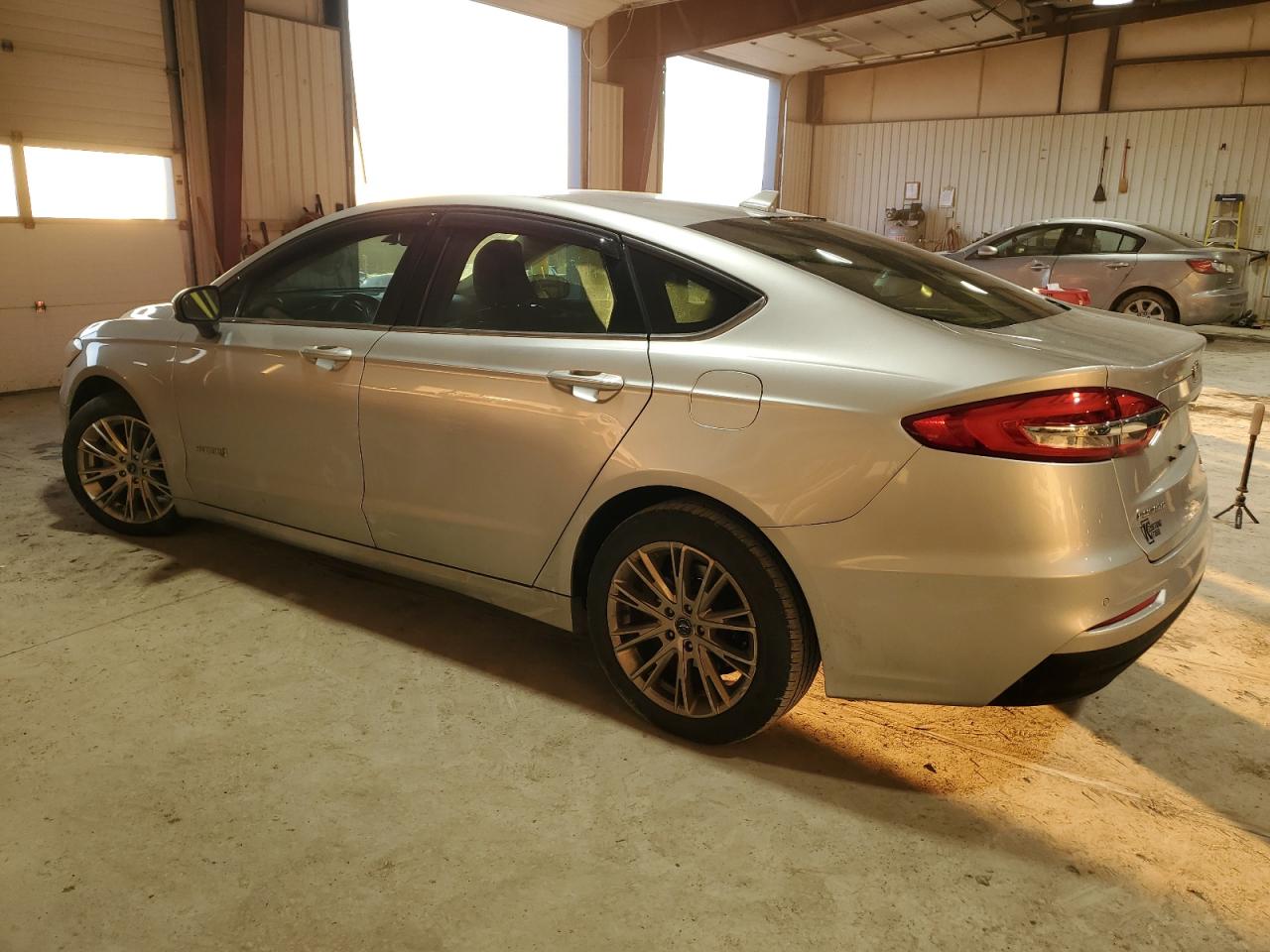 2019 Ford Fusion - Image 2