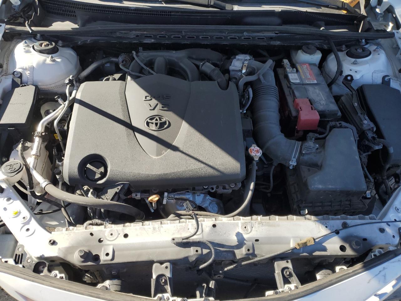 2019 Toyota Camry - Image 11