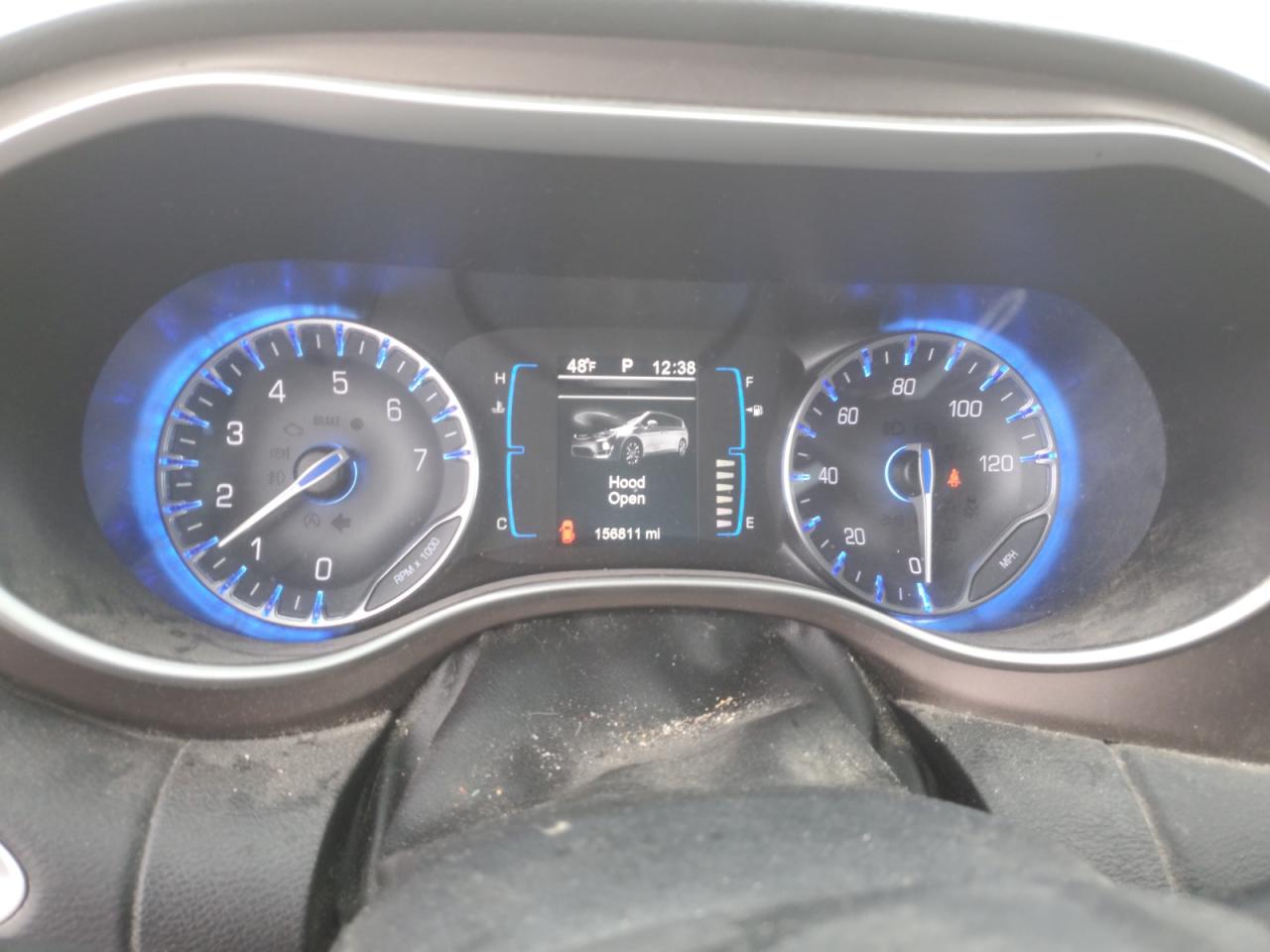 2017 Chrysler Pacifica - Image 9