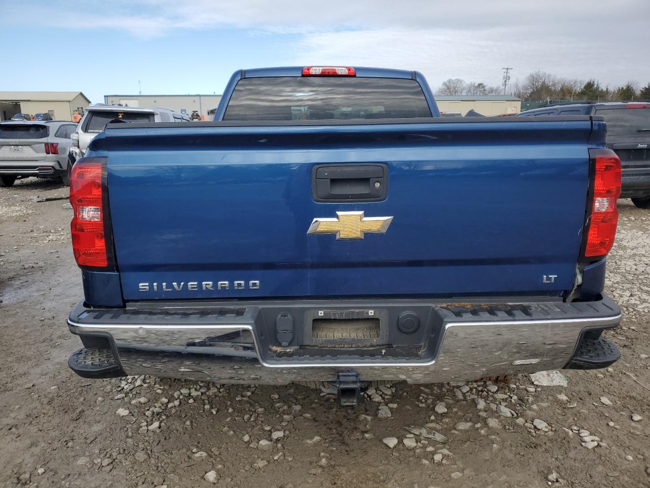 2017 Chevrolet Silverado - Image 6