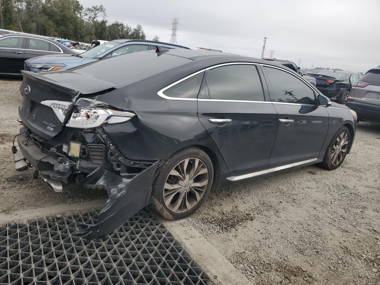 2015 Hyundai Sonata - Image 3