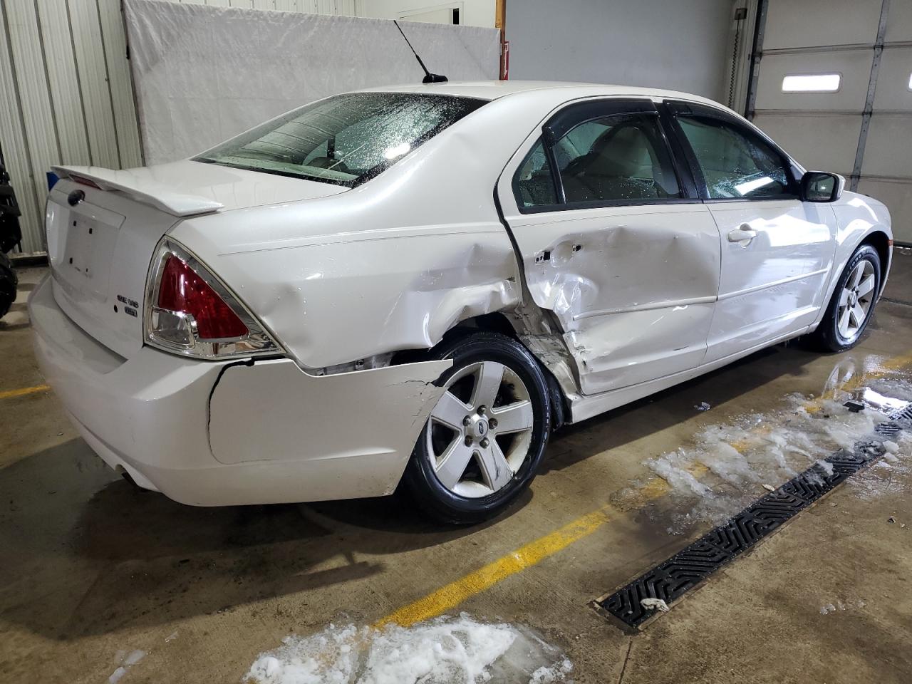 2009 Ford Fusion - Image 3