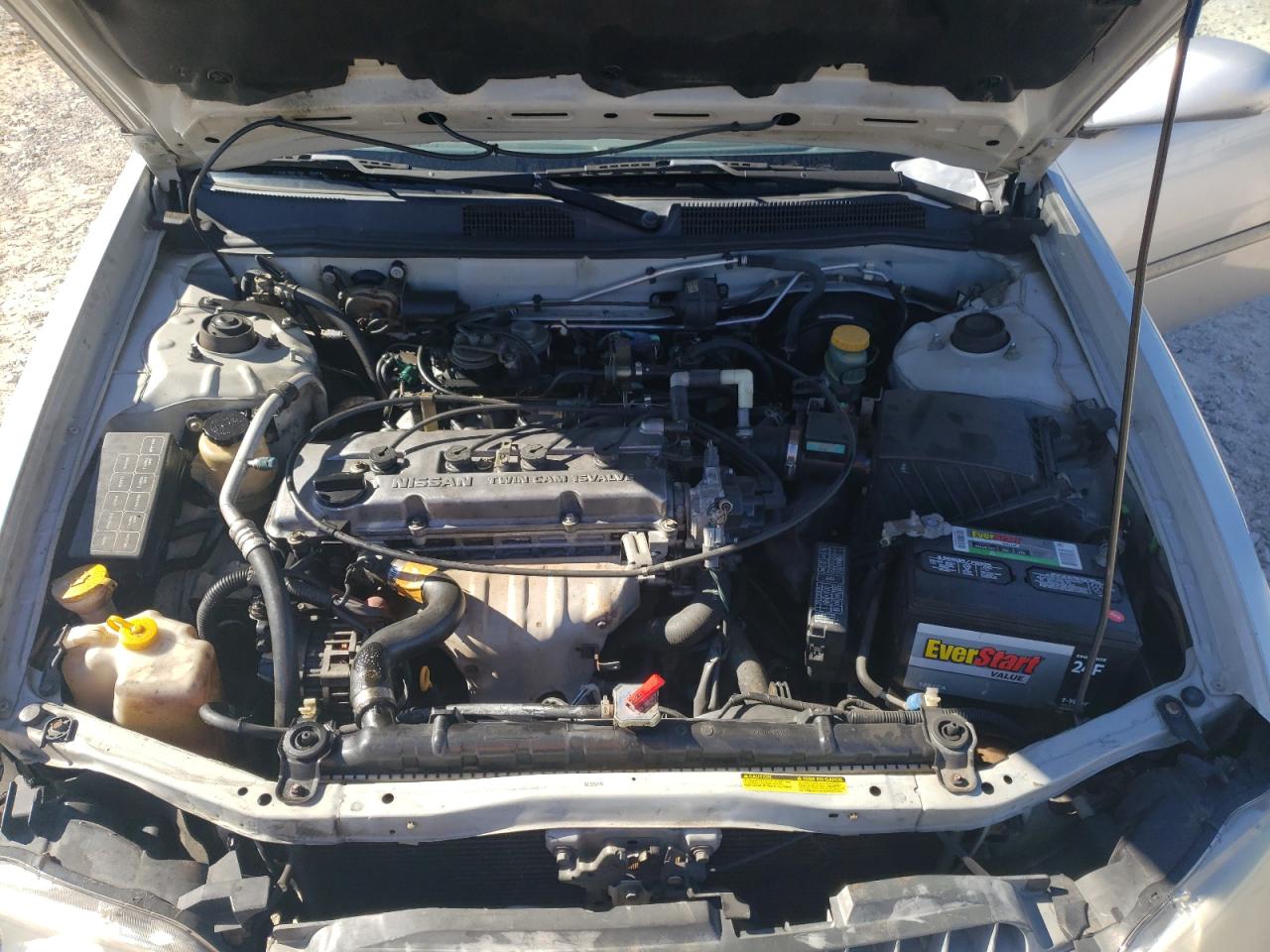 2001 Nissan Altima - Image 13