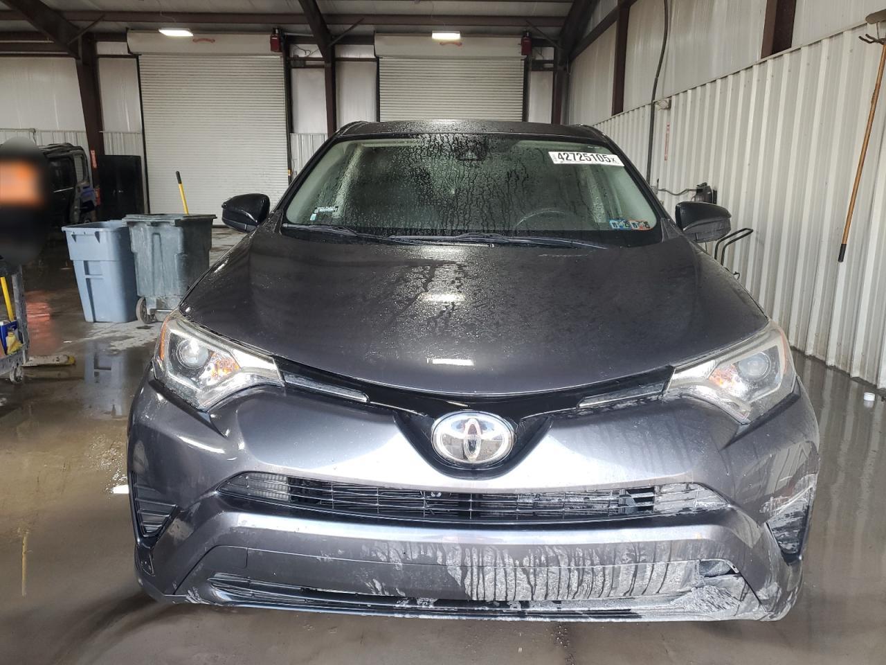 2018 Toyota RAV 4 - Image 5