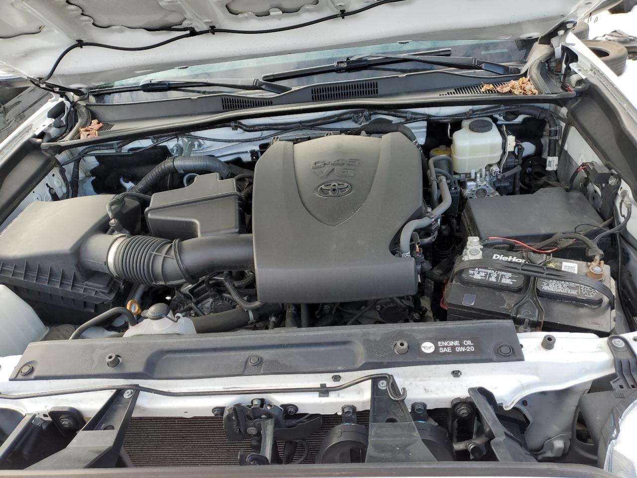 2016 Toyota Tacoma - Image 12