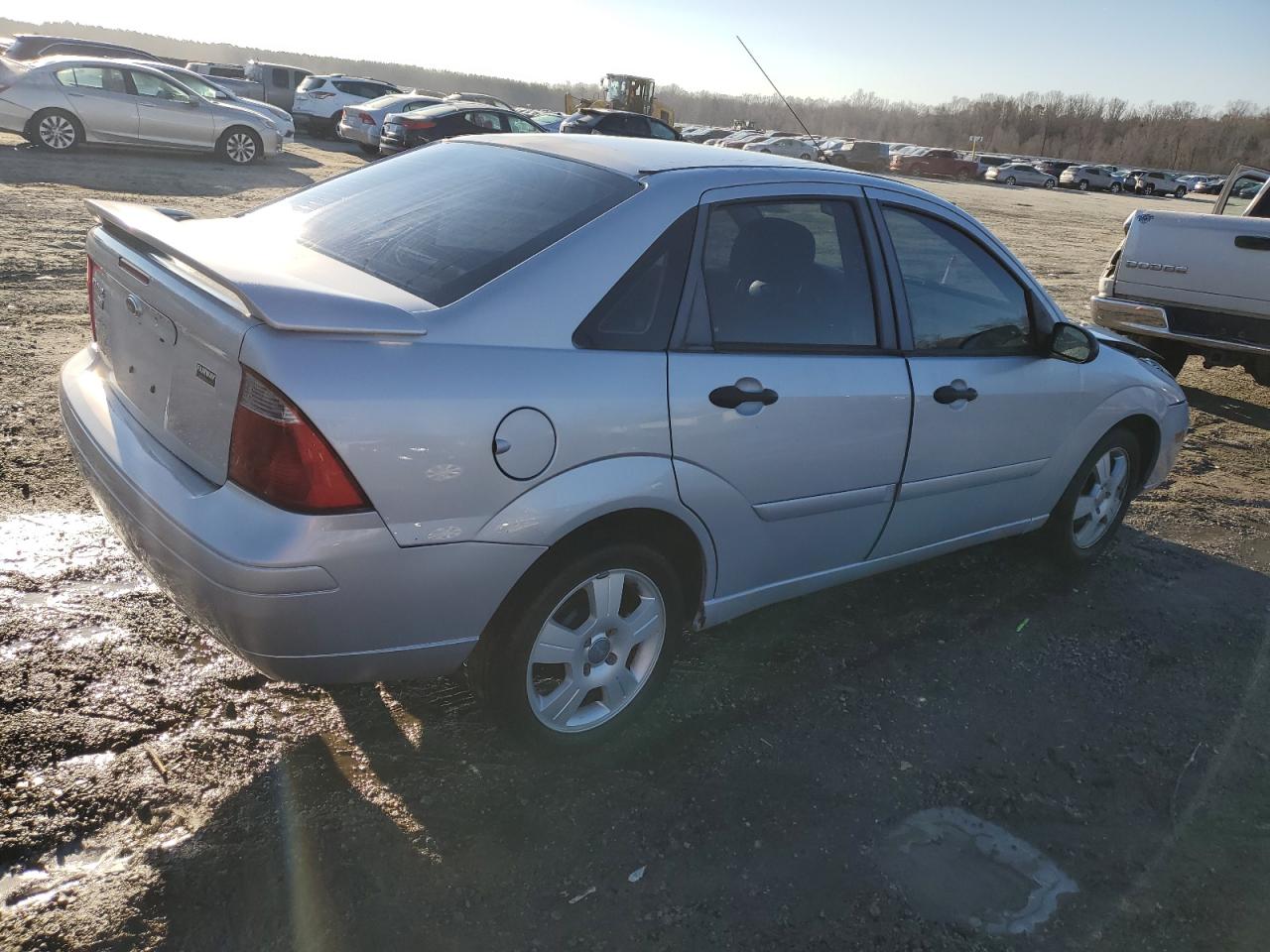 2007 Ford Focus - Image 3