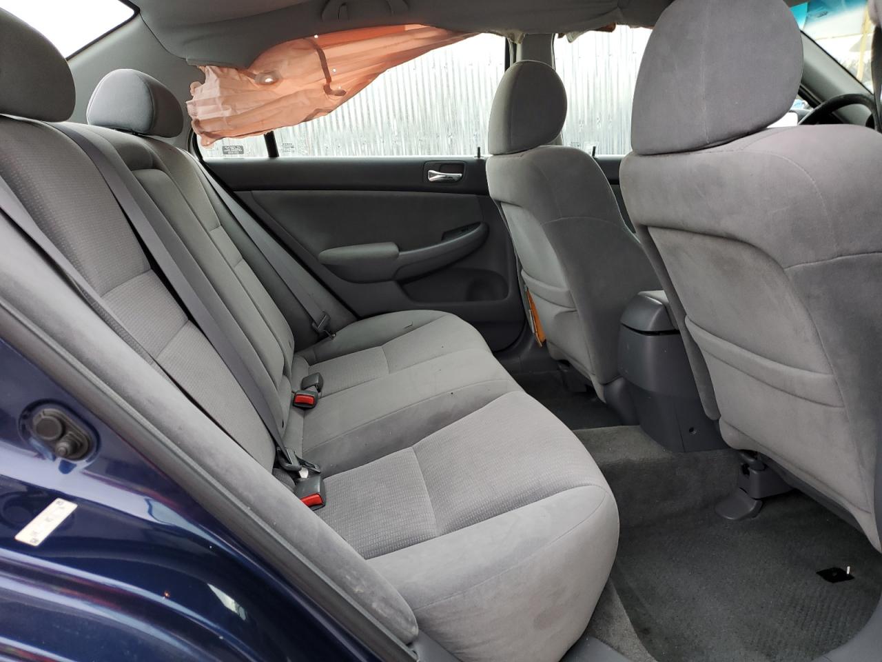 2005 Honda Accord - Image 10