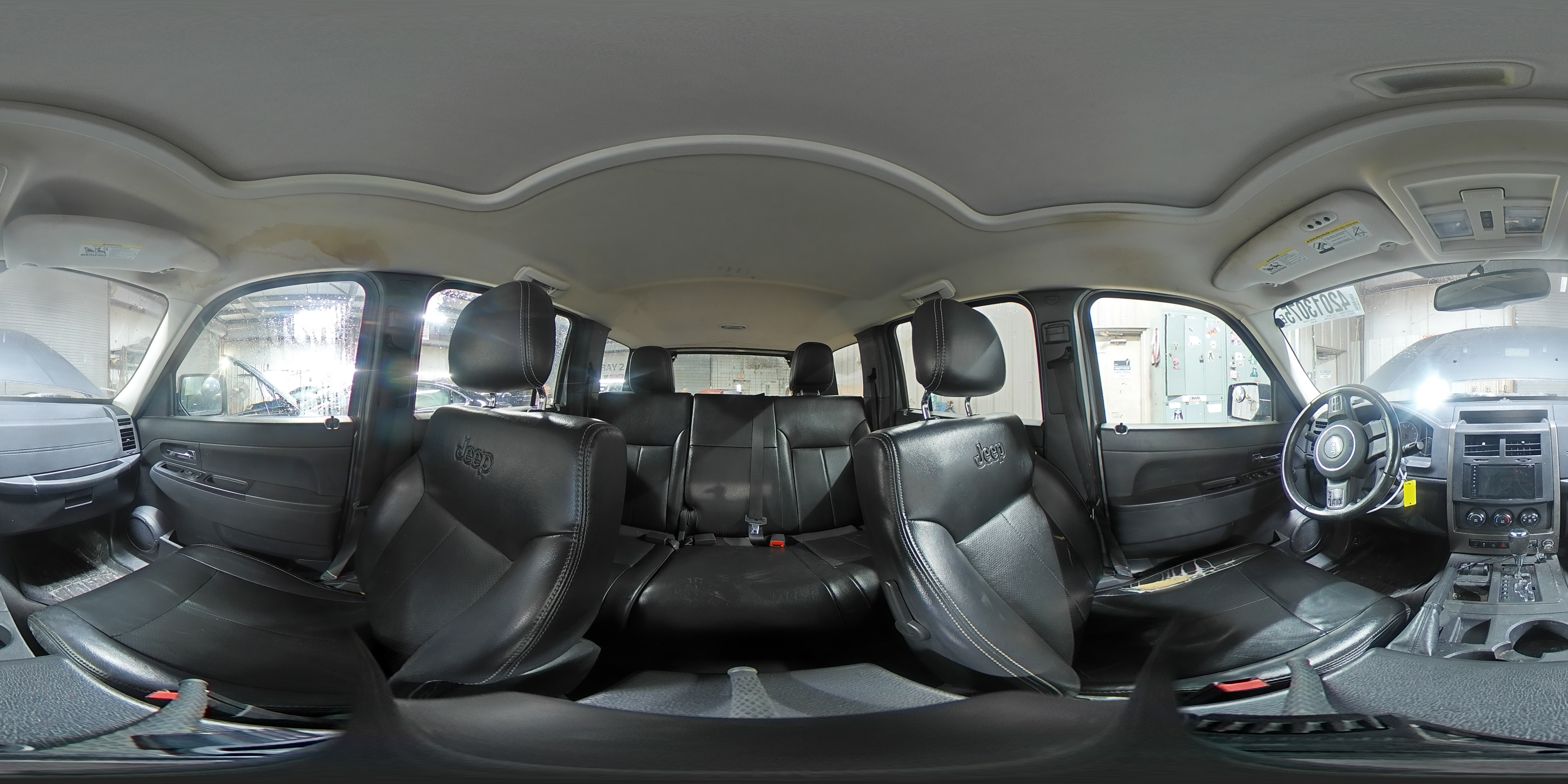 2012 Jeep Liberty (North America) - Image 14