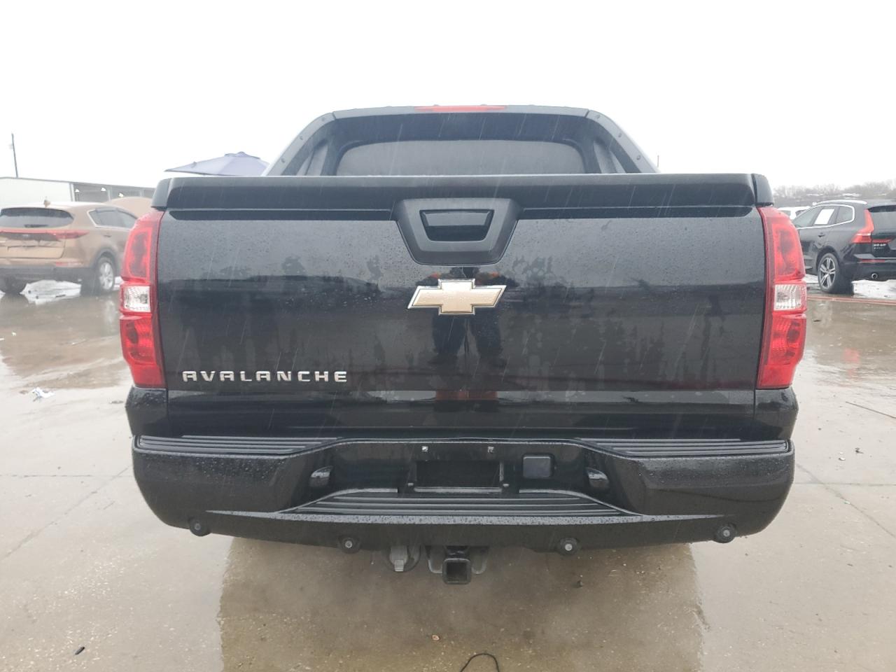 2009 Chevrolet Avalanche - Image 6