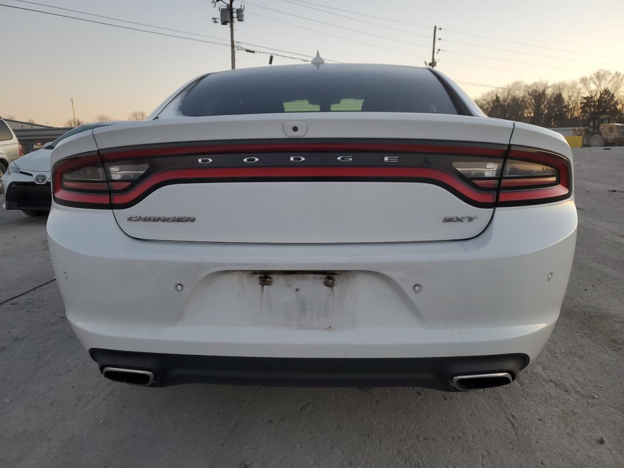 2017 Dodge Charger - Image 6